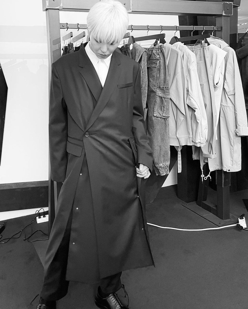 [210304] realllllmino's IG Update - Song 

instagram.com/p/CL_GGuDFzJF/…