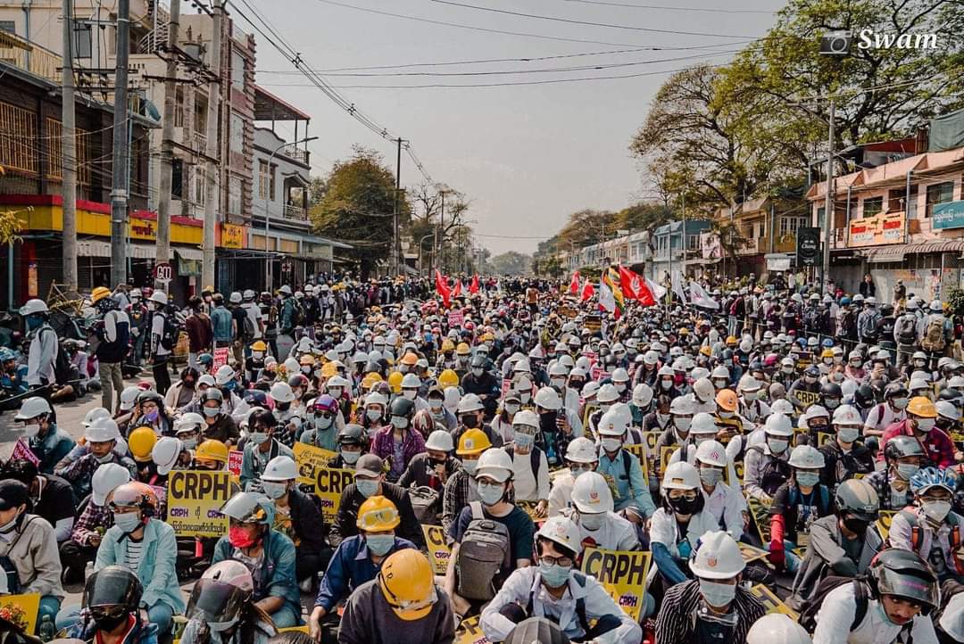 04.03 Mandalay

Residents successfully staged a sit-in protest. Bullets will not stop us.

m.facebook.com/story.php?stor…

#WhatsHappeningInMyanmar 
#MilkTeaAlliance

<a href="/freya_cole/">Freya Cole</a>
<a href="/KuhakanJiraporn/">Kwang Jiraporn Kuhakan</a>
<a href="/TostevinM/">Matthew Tostevin</a>
<a href="/RapporteurUn/">UN Special Rapporteur Tom Andrews</a>
<a href="/SpecialCouncil/">Special Advisory Council for Myanmar</a>