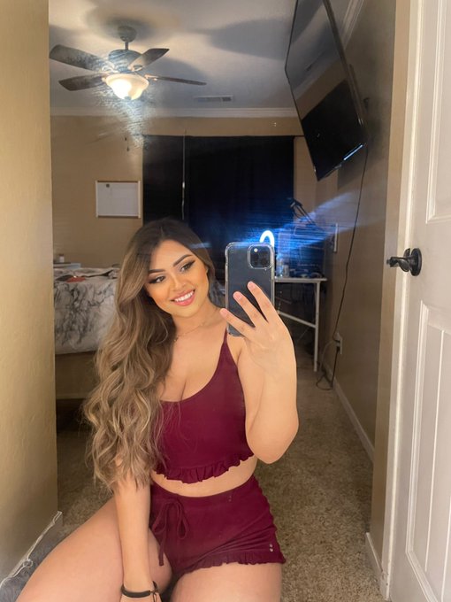 1 like= 1 4head kiss https://t.co/0NYQFzjsSM