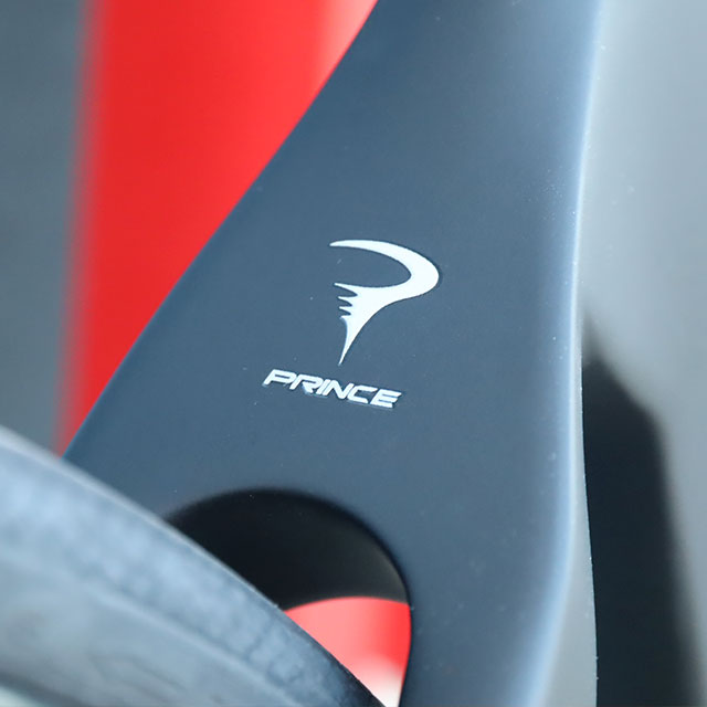 Pinarello_es's tweet photo. PRINCE, el modelo que tanto nos ha dado y... nos puede dar ;)
Al detalle!!

Producto en stock con montaje a la carta.
Visita https://t.co/tYAj0Q3Iqv para más detalles!

#iconmakers #pinarello  #pinarelloprince #princeisback #mostbike https://t.co/BhK6nkeGIj