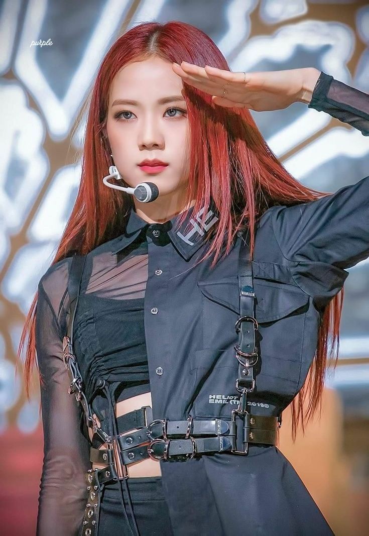 jisookimsoyaa's tweet photo. Kırmızı saçlı Jisoo bir devrimdir aksi inkar edilemez... https://t.co/4cTUJbWLCB