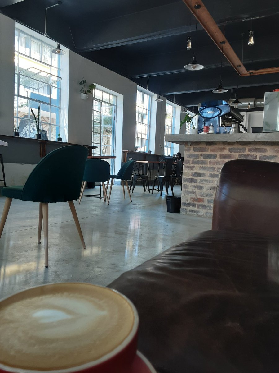 Bongaaa27's tweet photo. Out here thinking about my next move. #JewelCity #Coffee @hillbrewed https://t.co/CvayVxLQEk