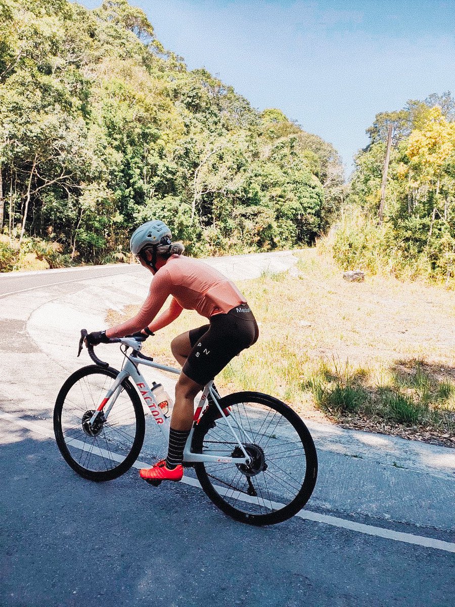 pommenp's tweet photo. Khaoyai is calling 😎🤘🏻😎 easy ride up hills #cyclinglife #cycling #cyclist #workout #factor #factoro2 #maap #albaoptics https://t.co/vizc1tsI3q