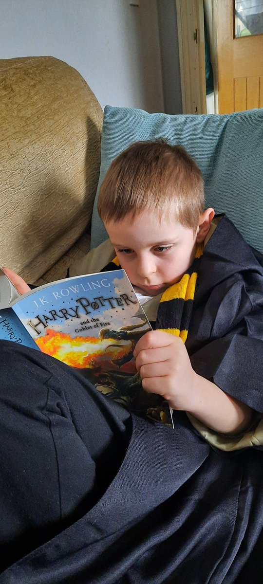 Cindelsa's tweet photo. Sam as newt scamander when he was in hogwarts #WorldBookDay2021 @WestfieldNPS https://t.co/e7qYbwmVHW