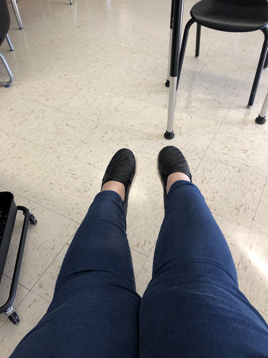 Even though skinny jeans are out, I am rocking mine at <a href="/IS75Paulo/">IS 75</a> to support Rare Disease Day! As someone living with PIC, a rare inflammatory ocular disorder, it makes me happy to see our students supporting this day! So proud of the students who organized this! #RareDiseaseDay