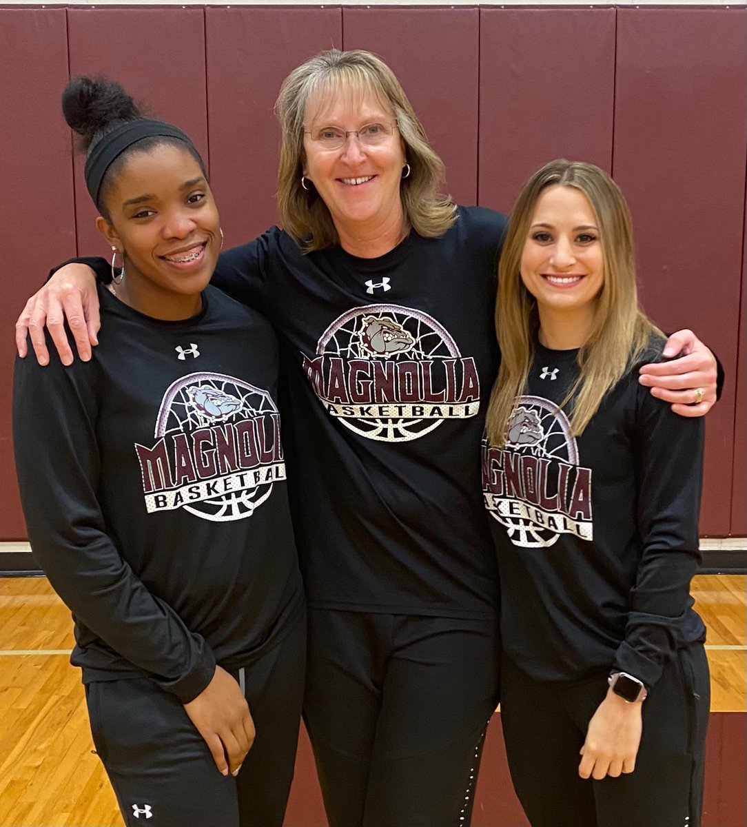 CoachF_MHS's tweet photo. Congrats to Coach Ritter for being COACH OF THE YEAR in District 19-5A! @CoachRitter_MHS 🏀

No one is more deserving! Thank you for continuing to mentor us and teaching us the importance of Loving, Serving, and Caring! @MagnoliaGBB @MagnoliaHighTX @MagISDAthletics @ConroeSports https://t.co/DSaUsfb8vK