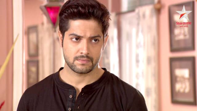 #IchcheNodee...one of my most favourite & I think one of the best Bengali daily soap I've seen going to complete 6 years & still watching it everyday without feeling bored  
There is no one else who could've portrayed #Anurag better than you @VikramChatterje ❤️ 
#SolankiRoy