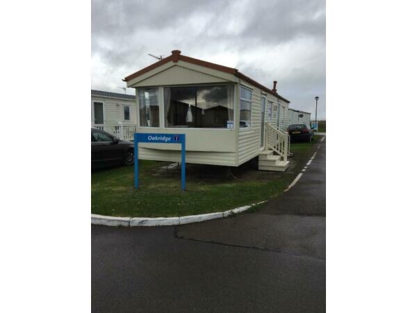 bridpattesting's tweet photo. Caravan to let  https://t.co/dMnjC18Hi6 https://t.co/9Liyi6hmyS