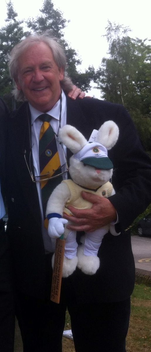 Many Happy returns to Bunbury founder David English CBE, who Celebrates his 75th Birthday
Happy Birthday Loon from all your cricketing family
Please Retweet
H X
#lordbunbury #bunfather #75notout #foxhat 
@AlexWakely1 @Trescricket @Hoggy602 @StewieCricket @RDBCroft10 @Colly622