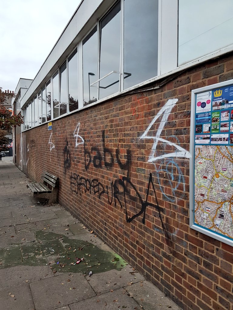 Love_SE4's tweet photo. The sorting office in Brockley used to be a church. Trying to find out who owns the land is proving to be difficult. But I'm amazed at the stories I'm being sent❤️ 📸 #CroftonParkHistory #SortTheSortingoffice https://t.co/ADGHpsYZ0i