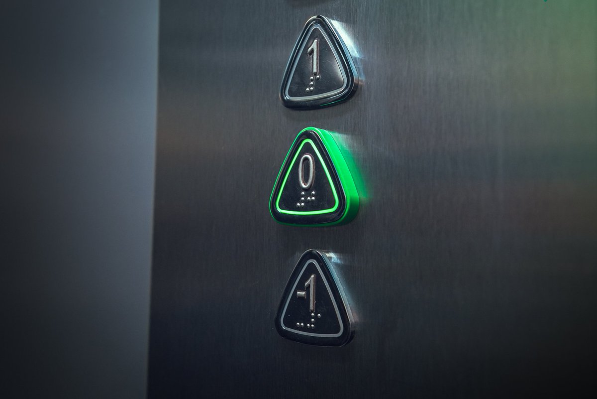 ENINTER's tweet photo. 🤔¿Sabes por qué nuestras #botoneras son #triangulares? En #EninterAscensores cuidamos los pequeños detalles, y nuestras botoneras no son diferentes por casualidad📶 Te explicamos qué queremos transmitir con nuestro diseño único 👉https://t.co/UMQAcirmPX
#rscEninter https://t.co/AHMXAgTr11