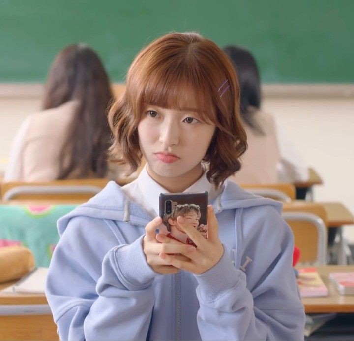 Ada yg kangen amel ga ? 
Btw amel lagi cari fambst loh ??
Mampir ke DM amel yaaaa 
Kakak abang adek om tante semuanyaaaaaaa