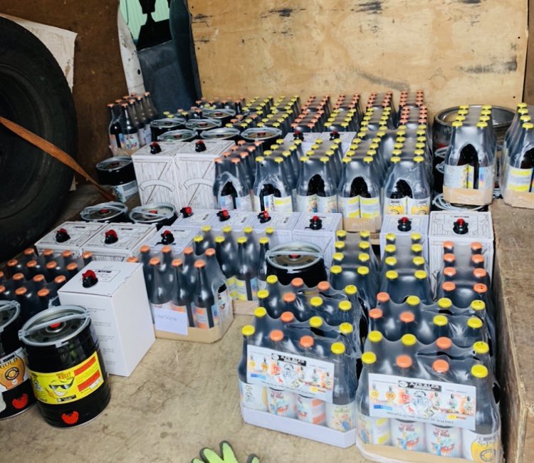 Ajs_Ales's tweet photo. Message for a delivery 07841459212 🍻🍻🍻🍻#bottles #minikegs #baginabox #realales https://t.co/MX4b5hSJao