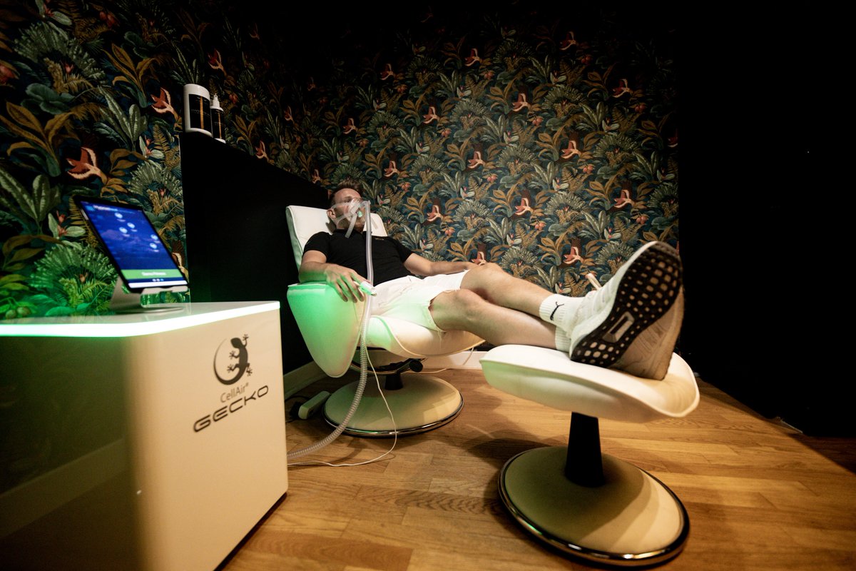 LoungeAltiair's tweet image. Mit unserem Zelltraining nach der IHHT-Methode Stress besser bewältigen, leichter abschalten und erholen. 

Nimm dir Zeit für dich und lade deine Batterien ganz entspannt auf. 

💻altiair.com 📱030-959994912

📸@mauriceberg