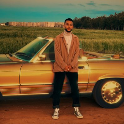 Debanimusic's tweet photo. #NewProfilePic https://t.co/p9HRMXmh49