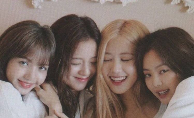 blackpinkscart's tweet photo. welcome to blackpink’s cart ♡
loc: metro manila
mop: gcash
mod: sh0pee checkout
selling: #bp_sells
proofs: #bp_proofs
wishlist: #bp_wishlist https://t.co/HNR4HL9NP3