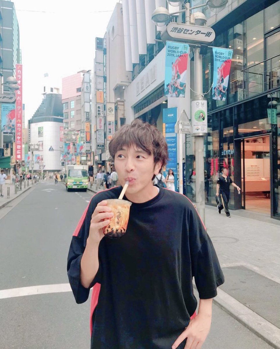 misssss_7's tweet photo. こちらも伝説の44歳
(あ、写真の年齢はバラバラ) https://t.co/O3vvwLpIXP