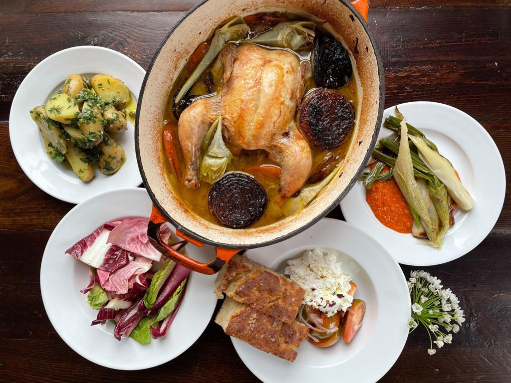 clarenceN16's tweet photo. Mother's Day💐 is coming up and we've created a wonderful feast to share:

You can order at https://t.co/PpdwIX4cD0. Deliveries and collections are available on 13 and 14 March.

#MothersDay2021 #stokenewington #shoplocal 📸@lucmschofield https://t.co/RVohPAnJ32
