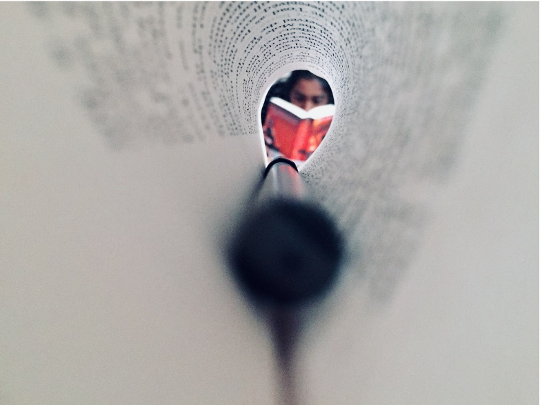 StratfordSch's tweet photo. In celebration of #WorldBookDay ππ We're sharing the winning entries from our #SSA #GetCaughtReadingChallenge π
Check out #Year8 Nandini J's winning entry β
Congrats πA Β£10 Amazon voucher prize is on its way π https://t.co/XfkoCn9SUN
