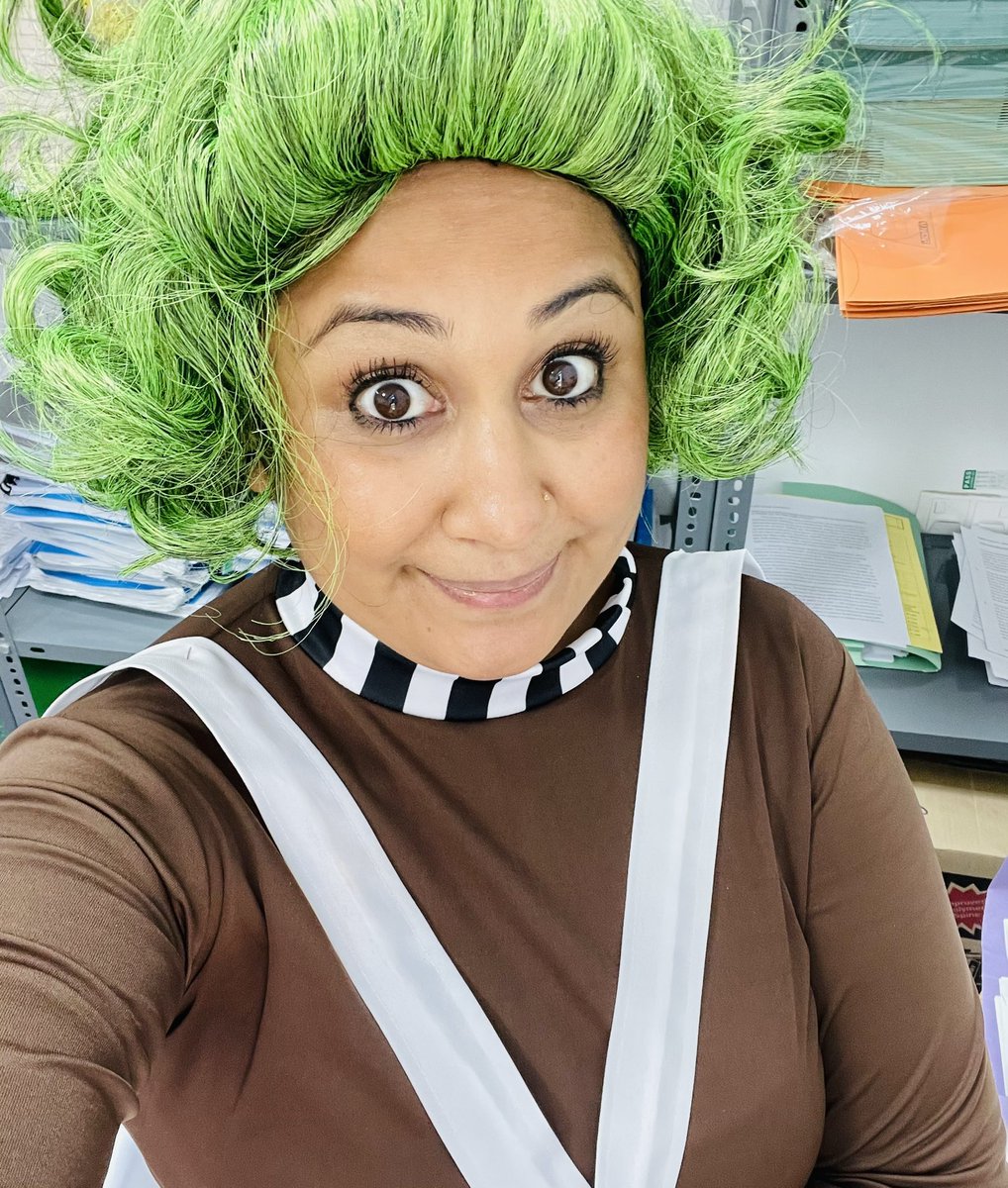 Happy World Book Day! It was such a great day to see so many teachers &amp; students dress up! 📚 💫 <a href="/WorldBookDayUK/">World Book Day UK 📚</a> #edutwitter #secondaryteacher #oompaloompa @RoaldDahlFans <a href="/Team_English1/">Team English</a> <a href="/DBSJP_English/">DBSJP | English</a>