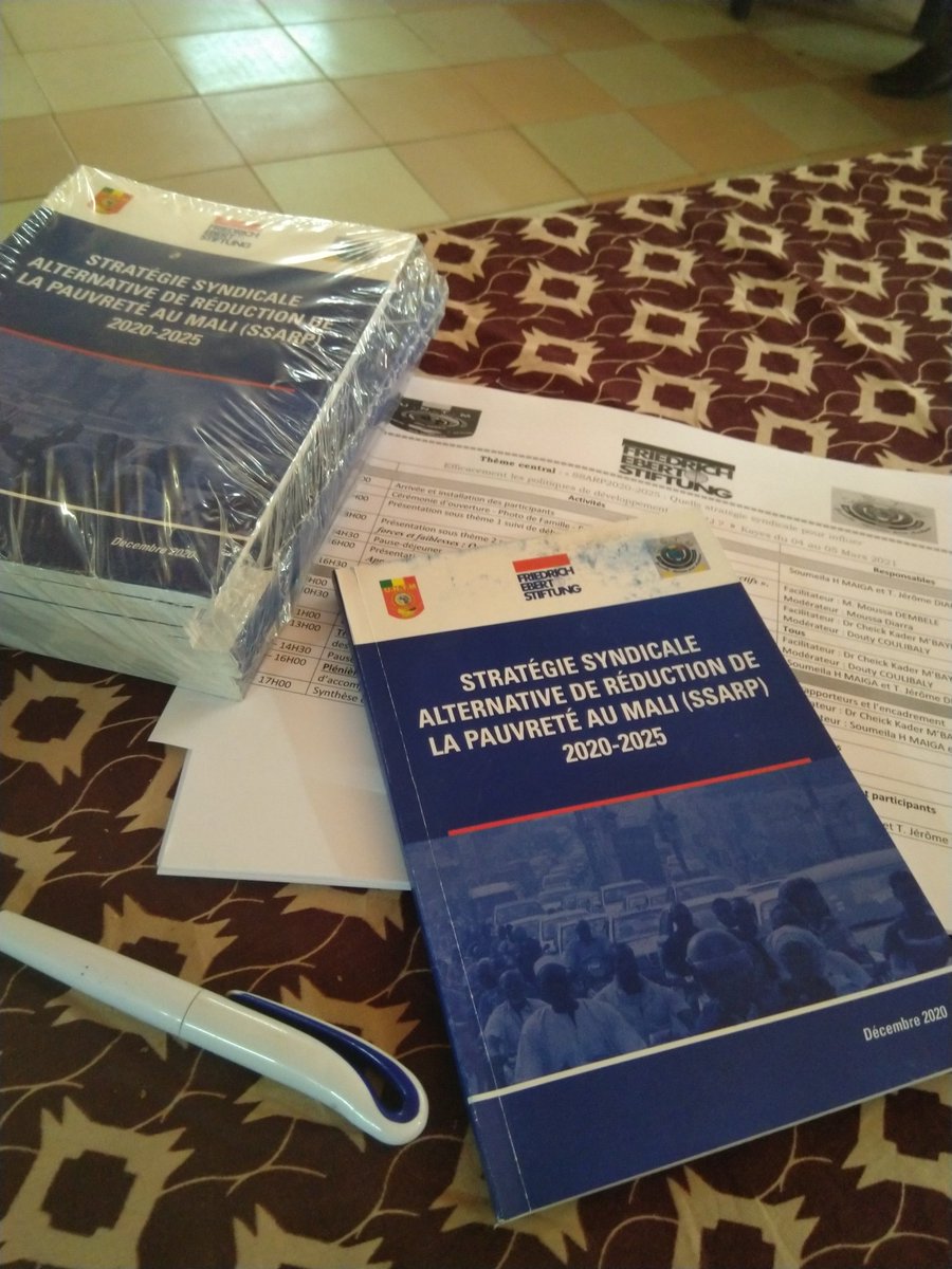 chk2310's tweet photo. Next couple days #FESmali is in #Kayes to talk with our partners from #UNTM and #CSTM about the 'strategie syndicale alternative de réduction de la pauvreté au #Mali' #SSARP https://t.co/R5SE3M8t4Q