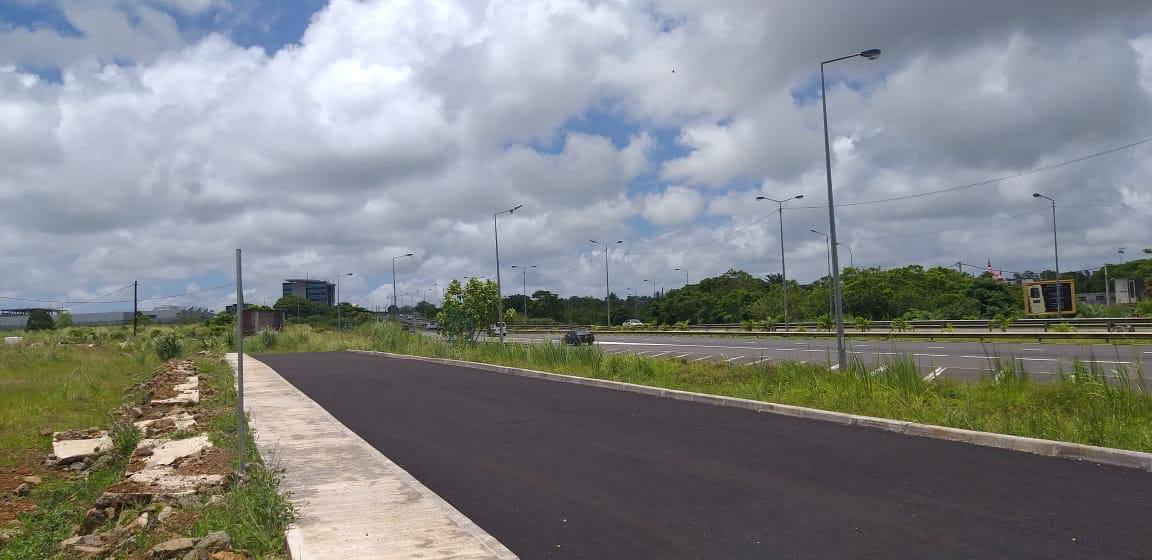 noudeal's tweet photo. ⚠️ Land for sale Updated New Morcellement Rose Belle Sea View. 3min to Plaisance Shopping Mall Rose Belle. Only a few plot left Residential 6.50p, 7p , 8p, 9p Available. Commercial Plot 14p - 45 Perches Available. Call us now for a site visit + (230) 5904 0668 #Mauritius https://t.co/UIUdK0sAoW