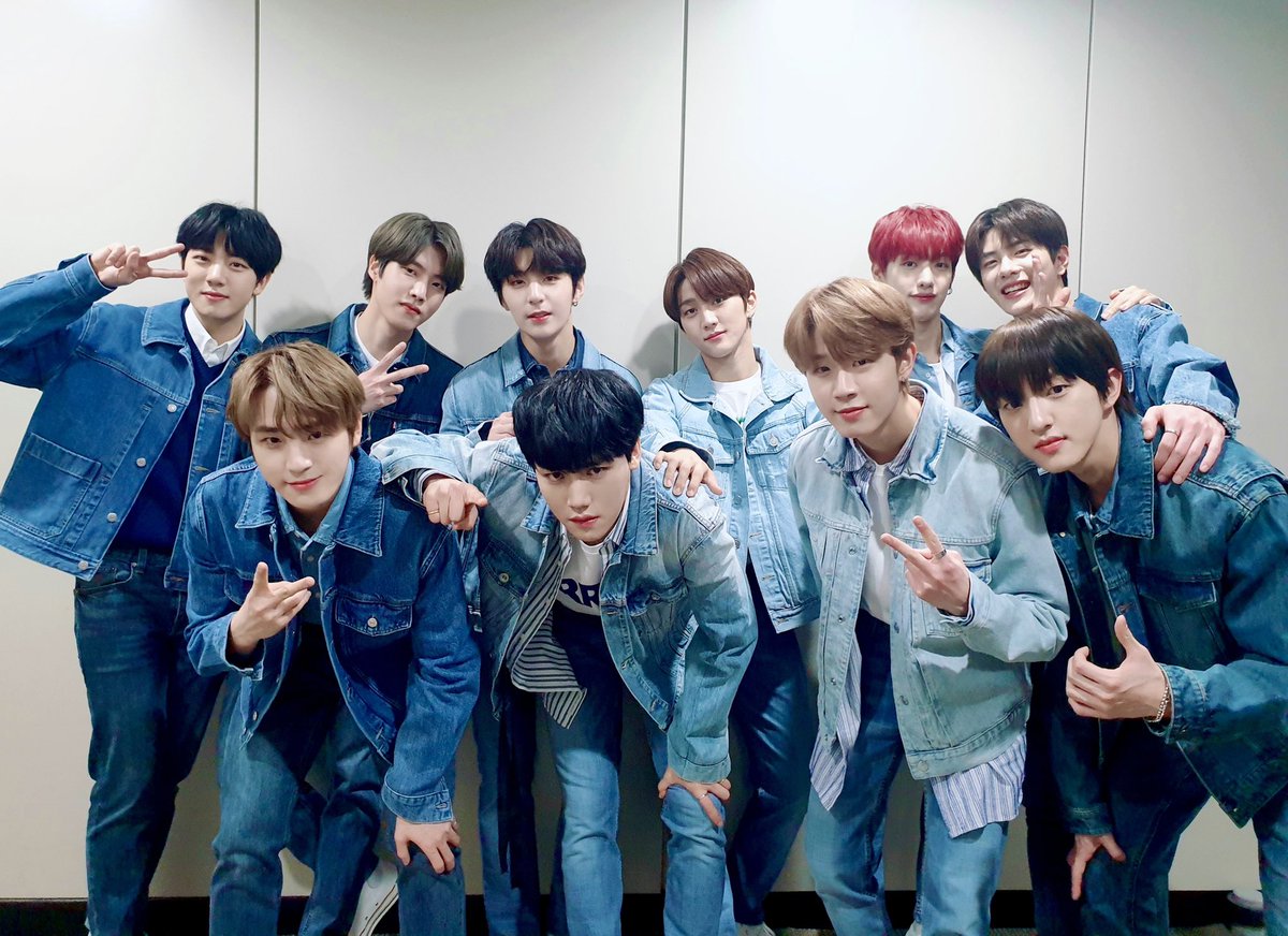 GoldenChild's tweet photo. [📸] 210304 Mnet #엠카운트다운🐺💙

지친 오늘에 청량한 숨을 불어넣은 브리드💙
니스들 마음에 경보를 울리게 한 으르렁🐺
거센 소용돌이를 일으킨 골차의 온도차🌪
우리 골든차일드는 다 잘해요 정말🥺👏❣

#GoldenChild #골든차일드 #YES
#Breathe https://t.co/VtuO89WNWb