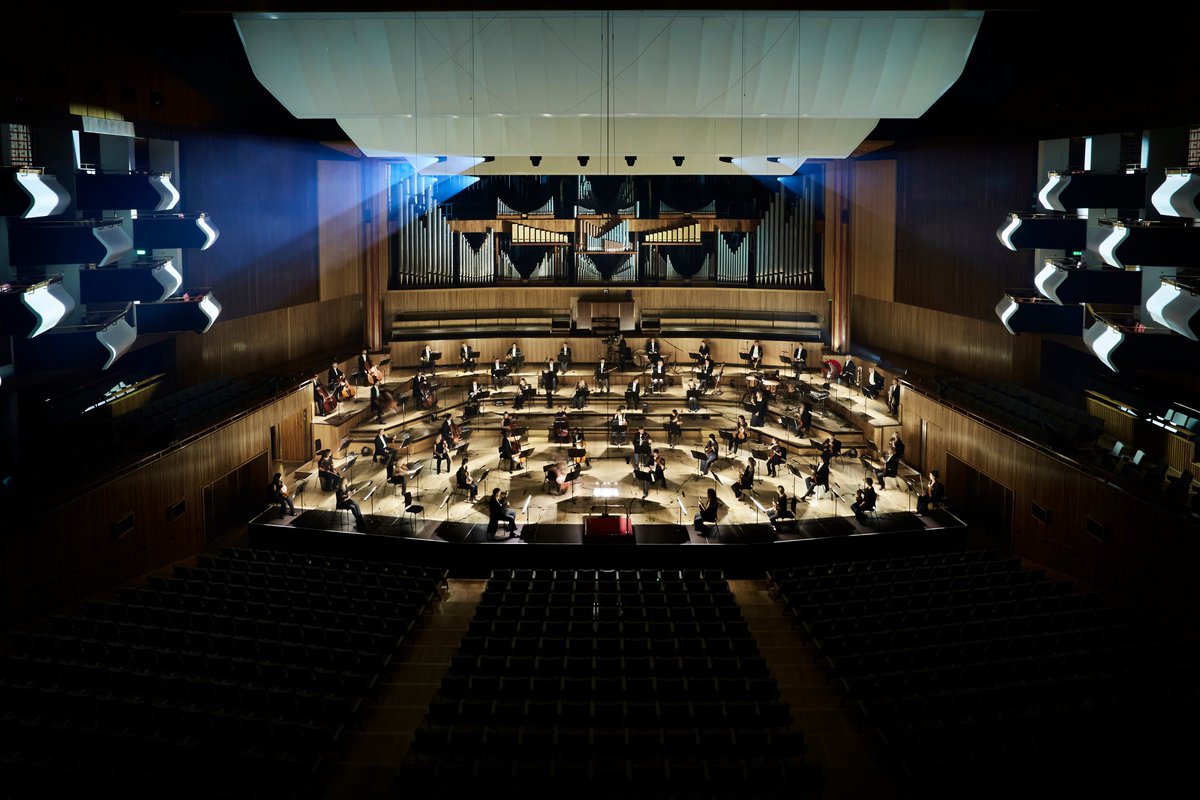 southbankcentre's tweet photo. *Taps on stand with baton*
Introducing a host of new classical concerts for March and April
The latest events in our #SCInsideOut series include online performances from @LPOrchestra, @Philharmonia, and @Ldn_Sinfonietta
Find out more: https://t.co/IfYdGGTYVx https://t.co/RgyNesWCgy