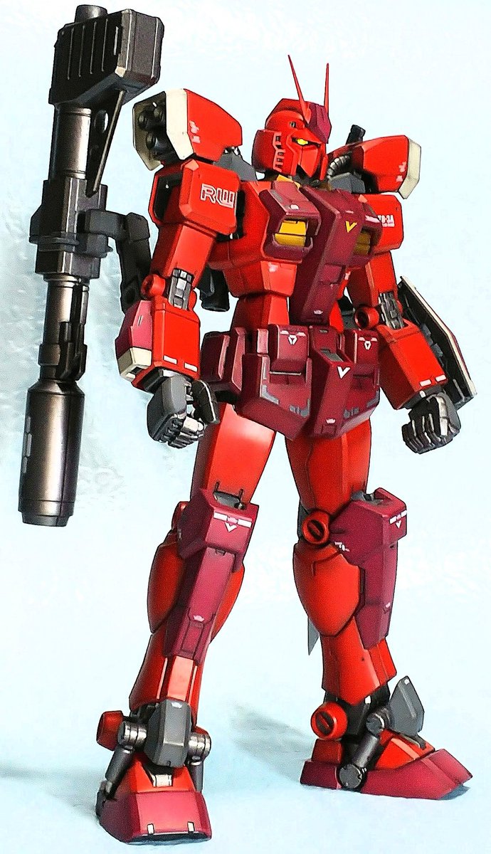 shigeyumemori's tweet photo. #HJプラモ発表会_RX_78系列
【題名】MGパーフェクトガンダムシリーズ

【コメント】「プラモ狂四郎」世代として、この３機は外せない‼️
初代の中のガンダムをver.2.0にしたので、全てベースがver.2.0になり、親和性は抜群✨

将来的には、ここにヘビーガンダムを並べたい😚 https://t.co/x2CuX89miR