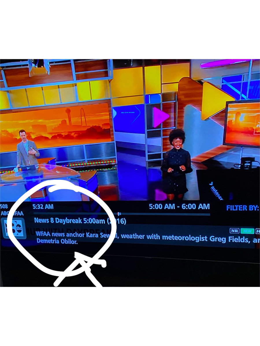 DickersonInVas's tweet photo. @wfaa #iamup #DayBreak copy and paste much??? https://t.co/PaQowTaInJ