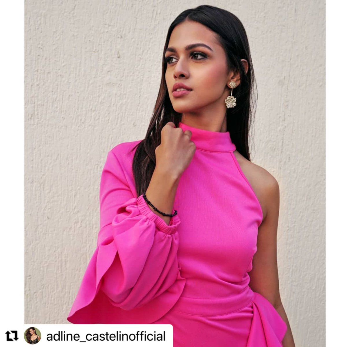 MissDivaOrg's tweet photo. This bewitching picture of @AdlineCastelino in a gorgeous outfit is so blissful!โค๏ธ
Styled by bharatg18
Outfit fadbulous_rd
Styling intern Hemachoudharyy
.
.
.
.
#MissDivaOrg #MissUniverse #AdlineCastelino https://t.co/Ali9fDtGip