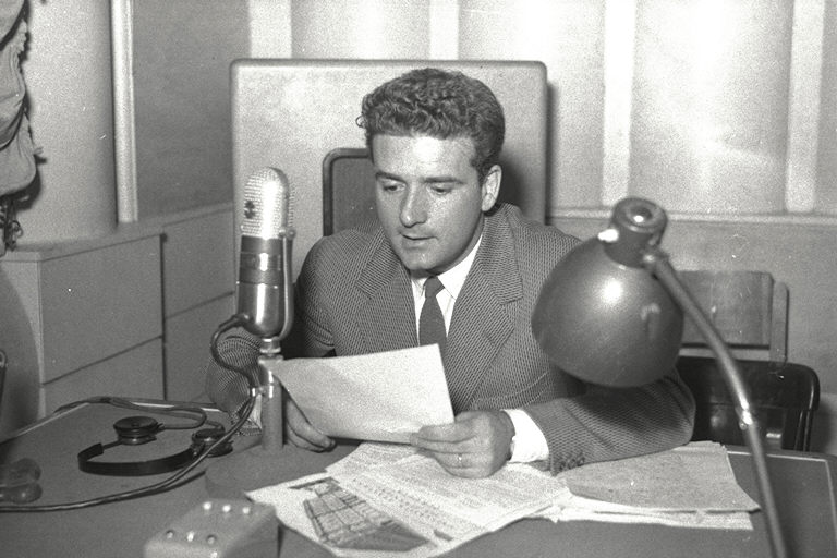 Parte oggi INCHIESTA IN OCCIDENTE su <a href="/RaiRadioTechete/">Radio Techete’</a>. Realizzato in 12 paesi dell'#Europa nel 1951 all'indomani della creazione della CECA è la più antica serie che ci sia arrivata completa dai tempi della fondazione della #radio. 
bit.ly/3qdzzH5