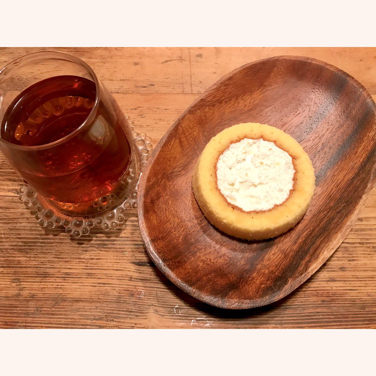 ryunosuke_h's tweet photo. #teatime
#ほうじ茶 #加賀棒茶
#プレミアムロールケーキ
#premiumrollcake
#ロールケーキ #rollcake
#machicafe
#おうちカフェ #おうちスイーツ https://t.co/KZmjlTBLie