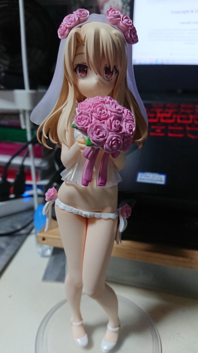 Kadokawaよりイリヤのウェディングビキニver が届く Togetter