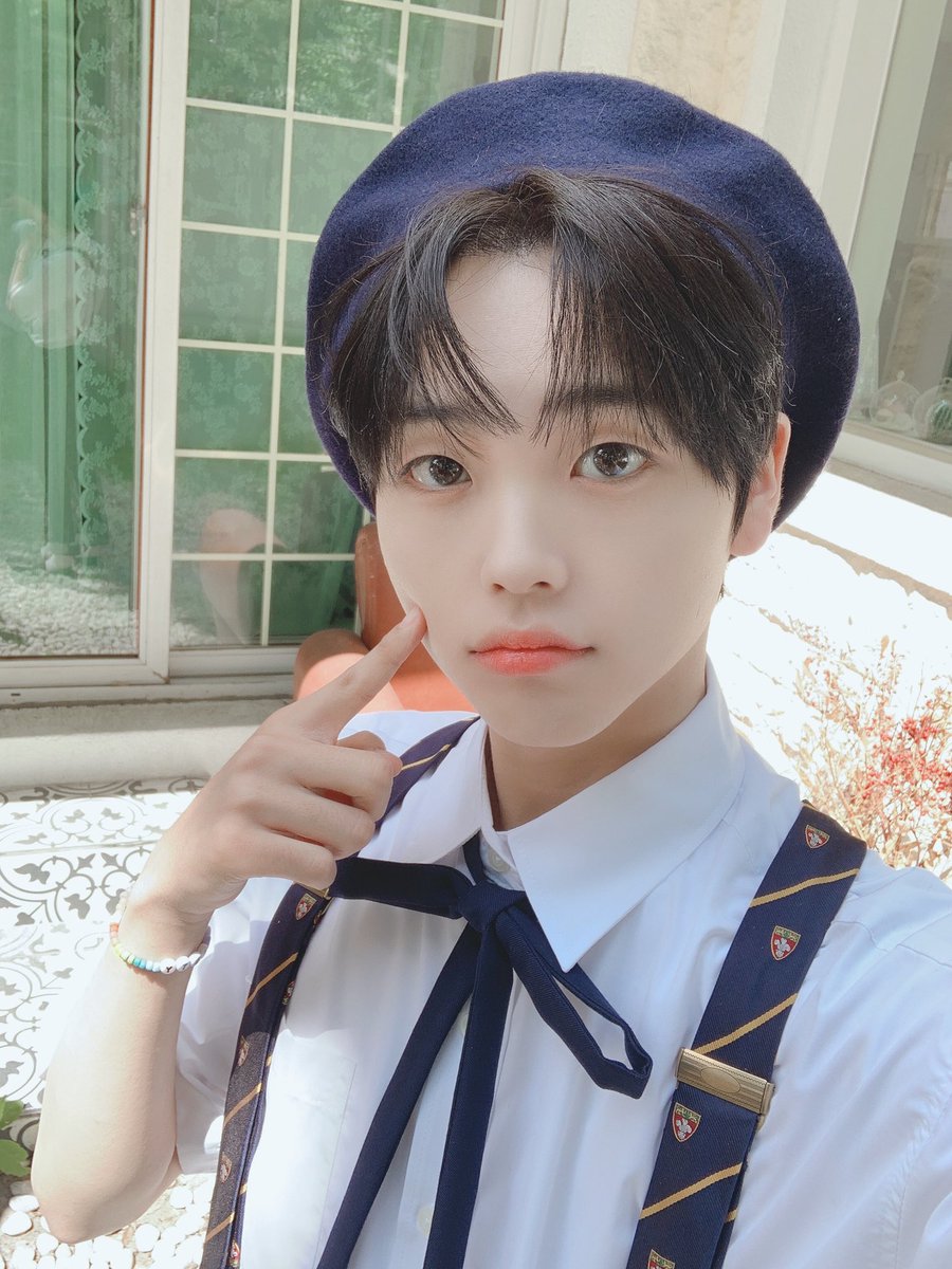 113oat's tweet photo. .         기존나쎔                               유리멘탈 https://t.co/2dOrLlqrwJ
