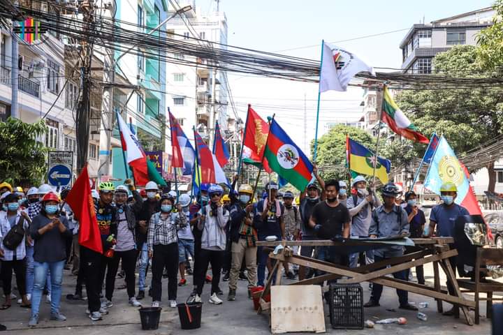 Lataut779's tweet photo. 8th Multi-ethnic anti-military Movement in Yangon.

#Abolish2008Constitution
#BuildFederalDemocraticUnion #FreeEveryoneUnjustlyDetained
#Nationalities #WhatsHappeningInMyanmarNow https://t.co/JKlW8tiMaX