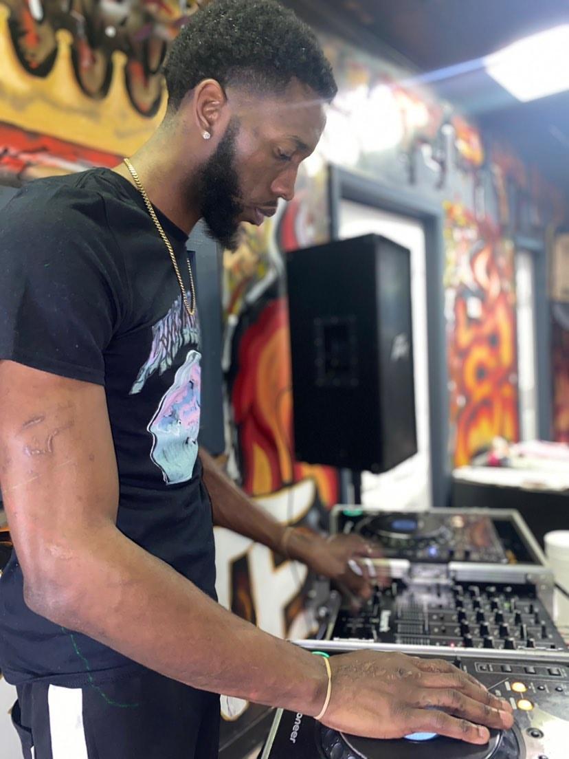 iAMdjfee's tweet photo. ...I'm Just Trying To Let The World See My Dream! https://t.co/t9jABcpy0E
