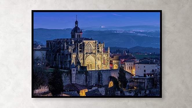 cnossos's tweet photo. Au mur cette semaine: heure bleue à Saint-Antoine-l'Abbaye. L'église abbatiale et le village photographiés lors du Noël des Lumières 2019.
https://t.co/UBwM31Jdwl

#SaintAntoine #Isère #AuvergneRhoneAlpes #alpesishere #musée @MuseeStAntoine #saintmarcellinvercorsisere #Vercors https://t.co/Noie6AQQJU