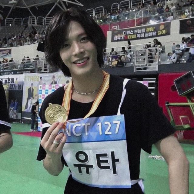 We can all say that Yuta is the shining star in ISAC. He had been a consistent participant in that program right from his predebut era.A thread on how Yuta ruled ISAC and made everyone fall for him; #YUTA   #유타