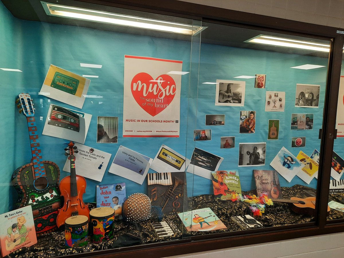 'Music, The Sound of My Heart' 🎼 Our March display case at Reading-Fleming Intermediate School in Flemington, NJ celebrates Music in Our Schools Month @NAfME @MsMarshFRSD @GuckinMusic @DrDeMarco75 @karimcgann @FlemRarSchools #MIOSM #MusicTheSoundOfMyHeart