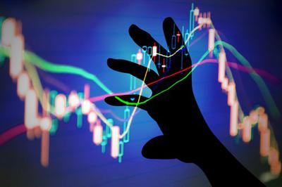 FinancialGrowt8's tweet photo. Guo Shuqing, head of the China Banking and Insurance Regulatory Commission, said asset gains have been a direct result of measures from central banks and governments over the last year to ease the economic strain of the Covid-19 pan https://t.co/9E2XgoTabM https://t.co/cJBukwcTuU