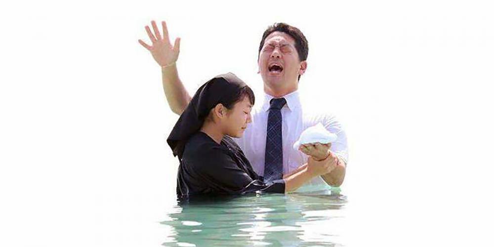 pastortedwilson's tweet photo. Many Japanese believe that ancient spirits live in this world, and they worship them. When they hear that death is a sleep and Jesus will wake up the dead when He comes, they exclaim, “What?”

How a Japanese pastor is sharing Jesus amid COVID-19: https://t.co/LQ3BSchrvL

#Japan https://t.co/nsPybGi6dd