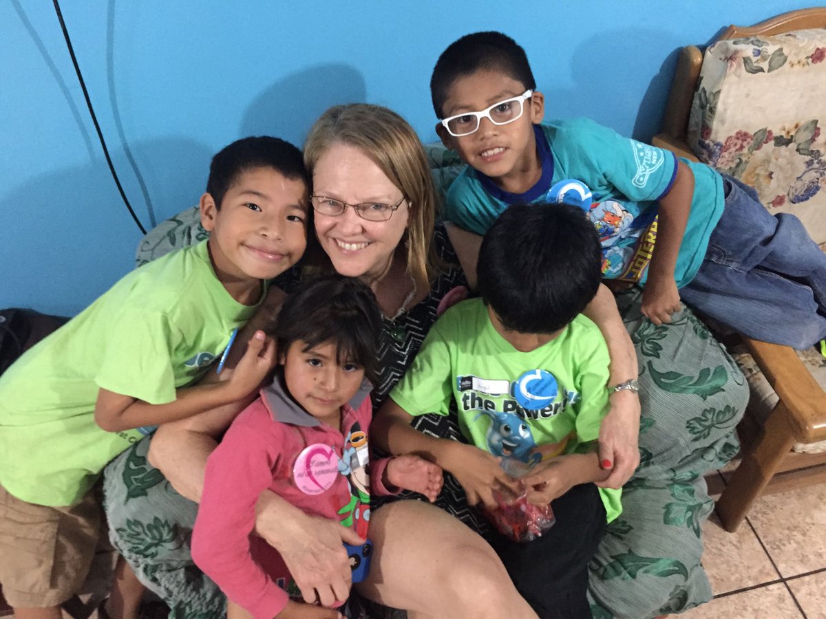 MakeAMiracle1's tweet photo. We love HUGS 💗 #MakingMiraclesSince2015 https://t.co/ZMltyDj0dO