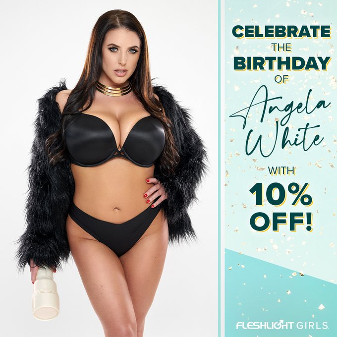 Join us in wishing award-winning Fleshlight Girl @ANGELAWHITE a HAPPY BIRTHDAY!🎂 Celebrate her ALL MONTH