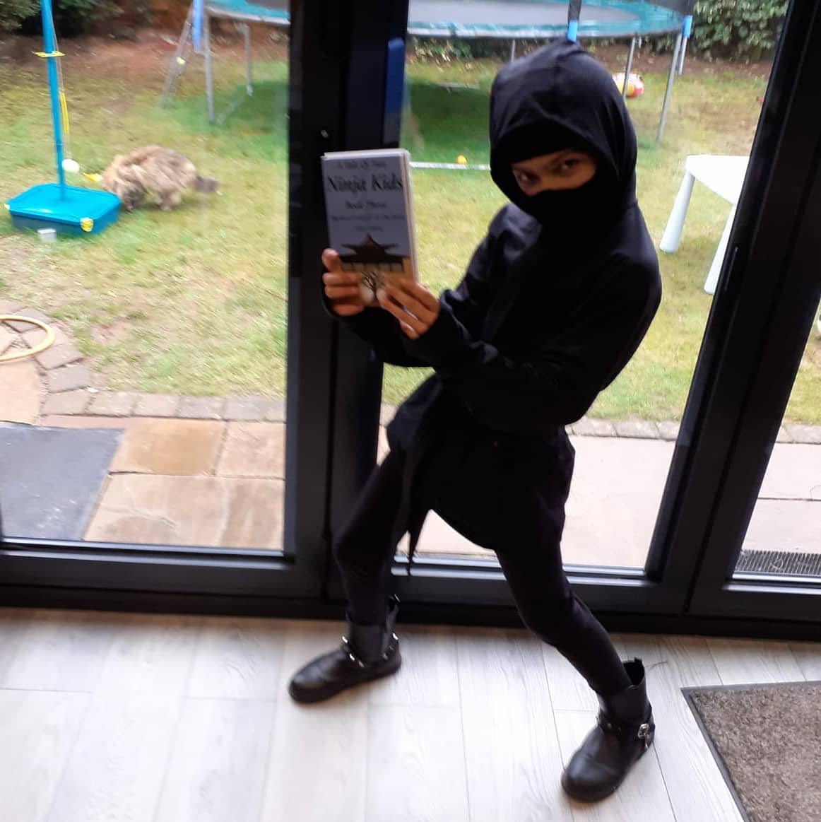 NinjaKidsBook's tweet photo. Amazing. Cece went to #worldbookday as Nayla from "A Tale Of Two Ninja Kids", along with Ava who went as Hermione. Thank you for sharing this with me. It's inspiring. Nayla is such a strong and powerful character in the books, it's great to see her positive impact. @RobertIger https://t.co/5sSZR0XaSL