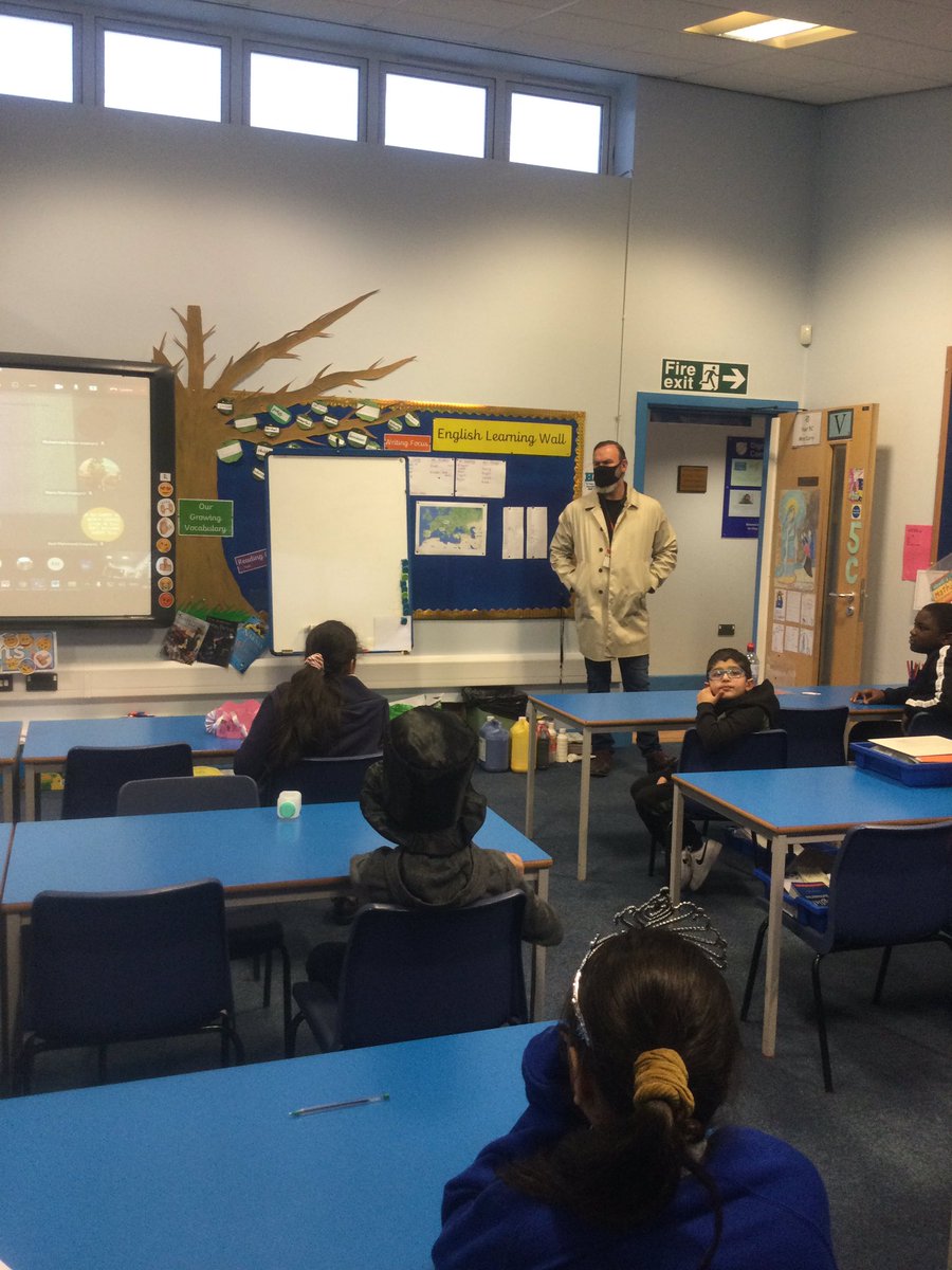 RosaryRC's tweet photo. Another fun visit from @yummy_brummie Glynn Purnell to share his new children’s book with us. He read us his story in assembly and talked to the children in our different bubbles. @purnellsrest #WorldBookDay #WBD2021 #WorldBookDay2021 #yummy_brummie #purnells #arnoldthealpaca https://t.co/SKNWEbwPQX