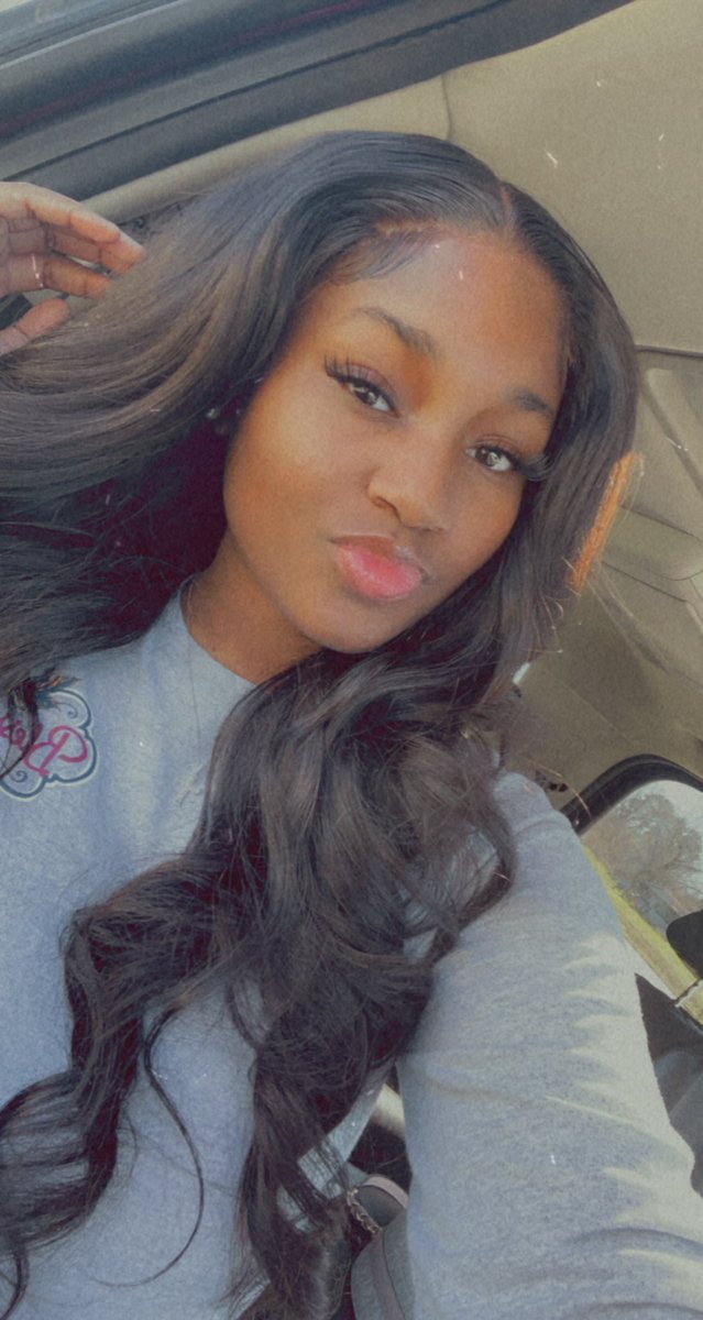 mckenzie ᥫ᭡ tweet media