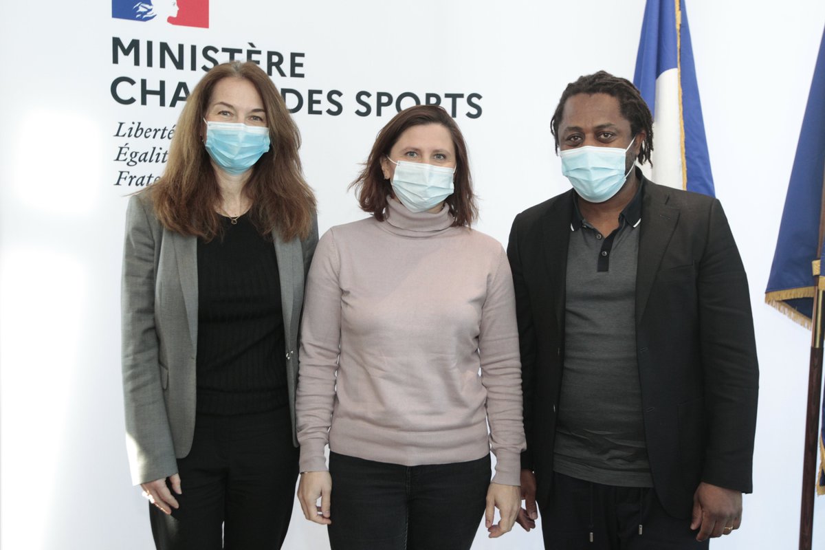 Rencontre avec <a href="/Sports_gouv/">Ministère des Sports 🇫🇷</a> ⚽🤝

L’Académie Diomède est un acteur engagé aux côtés du #MES pour trouver des solutions aux enjeux sociétaux actuels.

Merci à Roxana Maracineanu pour son soutien et expertise !