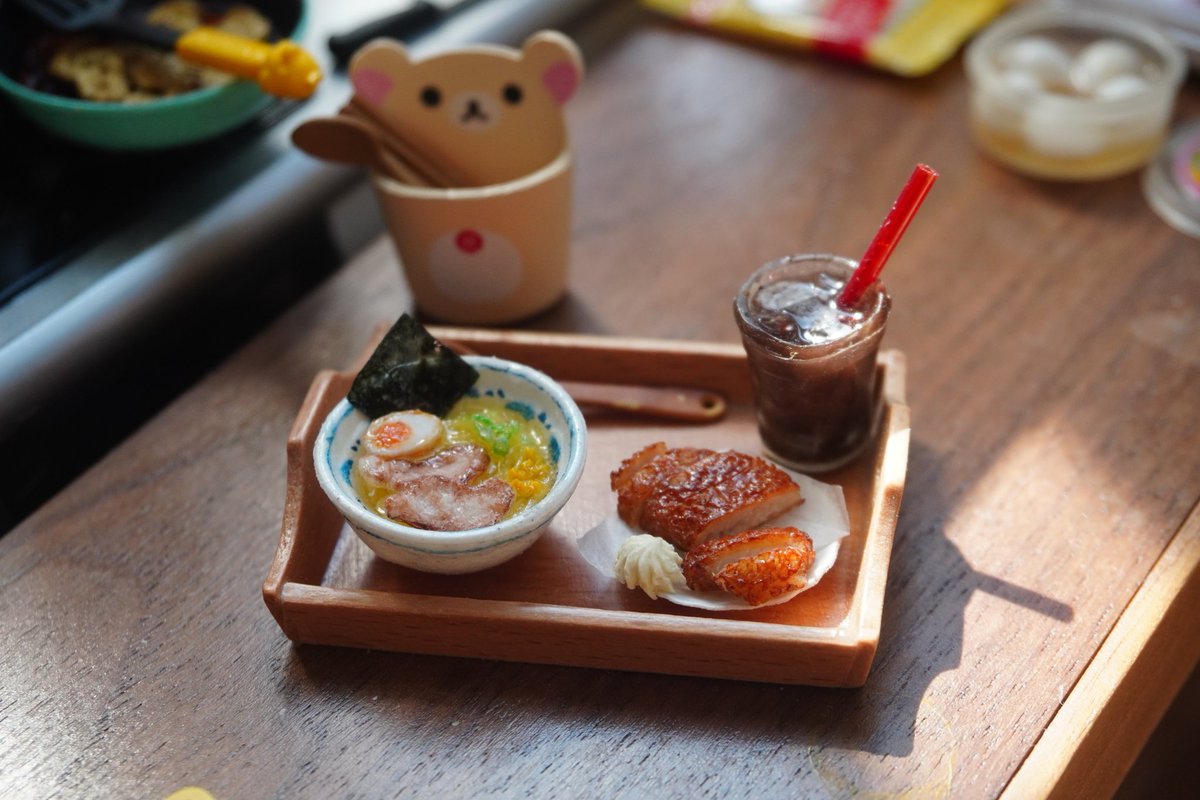 leelappo's tweet photo. Miniature food - Japanese noodles &amp; fried pork chops😋To watch full version↓
https://t.co/cUjUAhdE0y

Please feel free to subscribe to my youtube channel if you like my video. (^^)
https://t.co/ajKMeWUDd1

#miniatures​ #miniaturekitchen​ #rement​ #miniaturefood​ #リーメント https://t.co/PipKZ5UTeQ