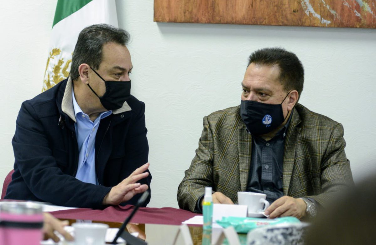 SegobCoahuila's tweet photo. Con el objetivo de dar seguimiento y continuidad a la estrategia de #seguridad del Gobernador @mrikelme, se llevó a cabo la Mesa de Coordinación Estatal para la Construcción de la Paz, encabezada por autoridades estatales y federales. @F_DeLasFuentes #FuerteCoahuilaEs https://t.co/M0MbQAkXAy